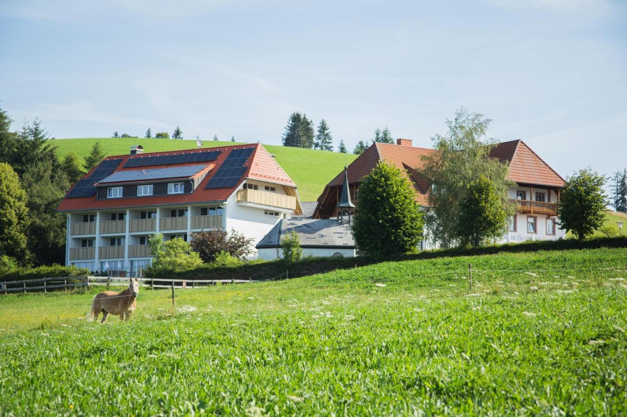 Gasthaus Sonne Neuhaeusle Sankt Märgen Buitenkant foto
